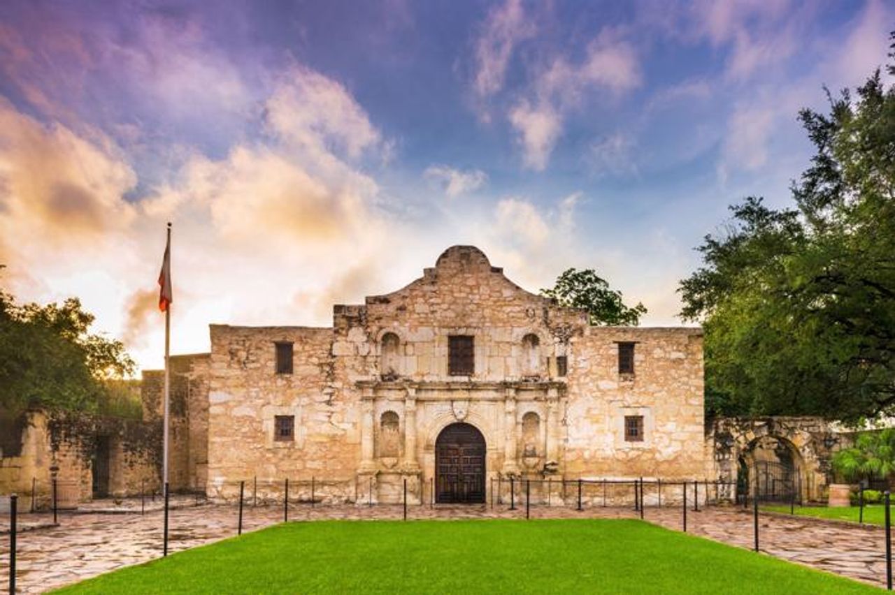 Self-guided tour of San-Antonio | SmartGuide