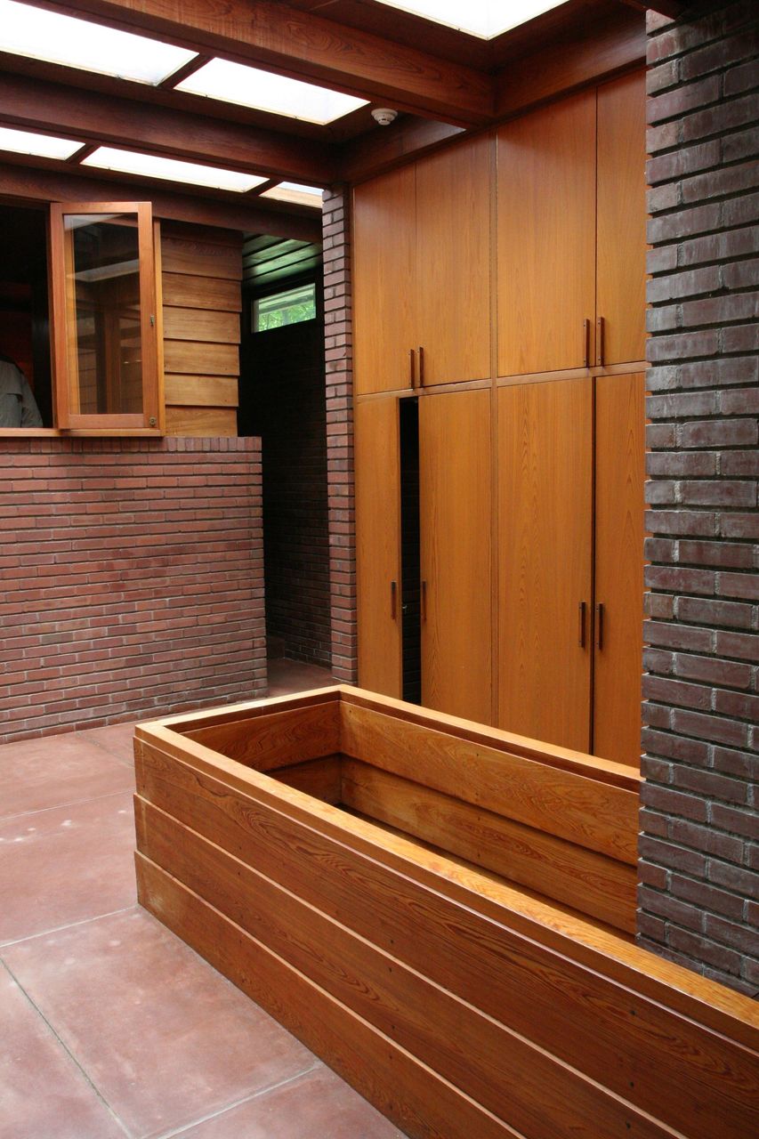 Your audio guide of Michigan: Gregor S. and Elizabeth B. Affleck House |  SmartGuide, image size:853x1280