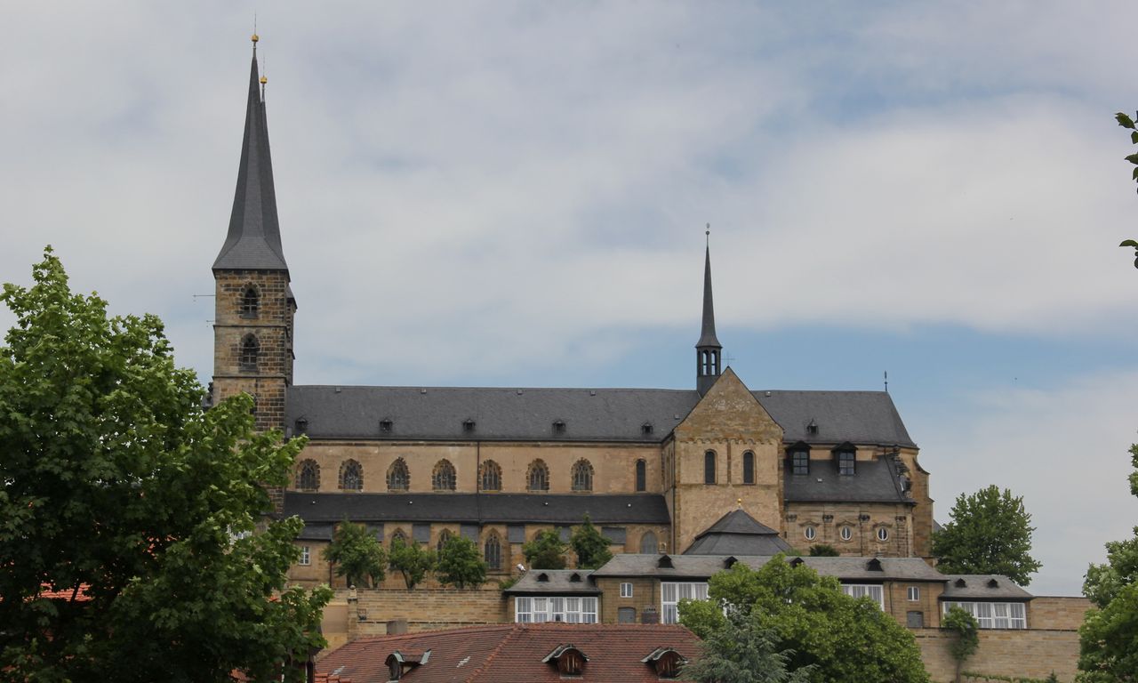 Entdecken Sie die Schönheit von Bamberg: Kloster Michelsberg  SmartGuide