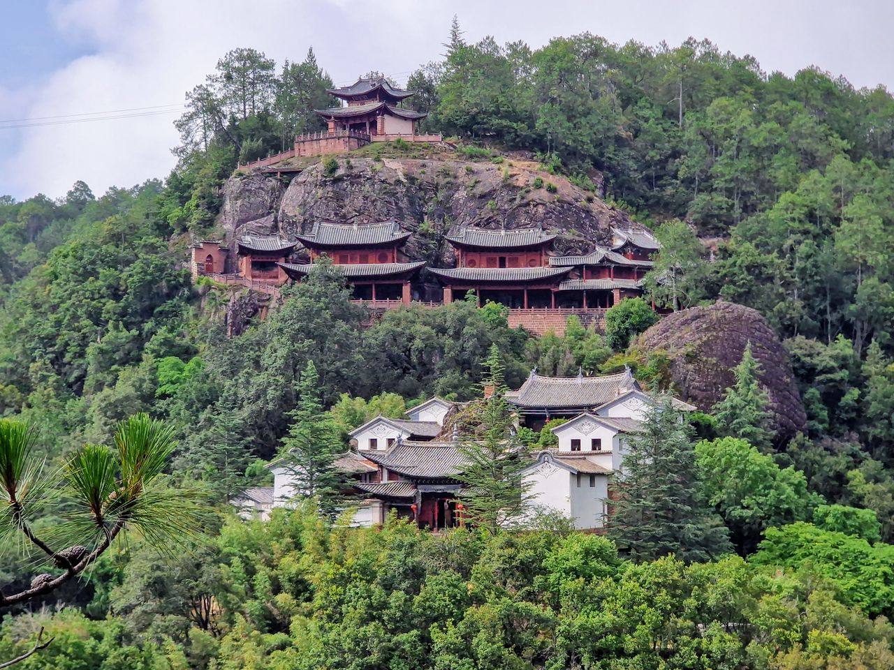 Your audio guide of Shaxi: Shizhong Temple | SmartGuide