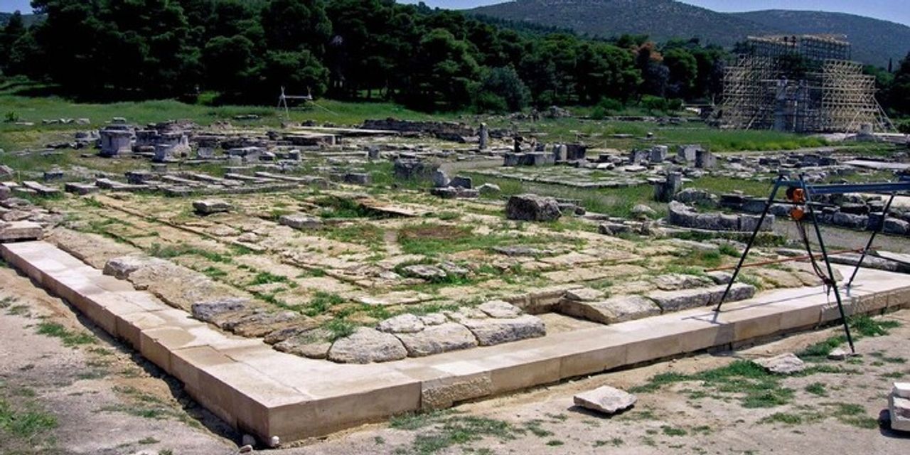 Self-guided tour of Epidavr | SmartGuide