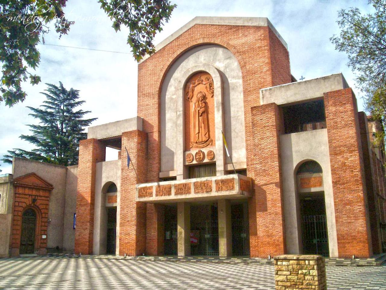 Descubra la belleza de Mendoza: Centro Histórico de Mendoza | SmartGuide